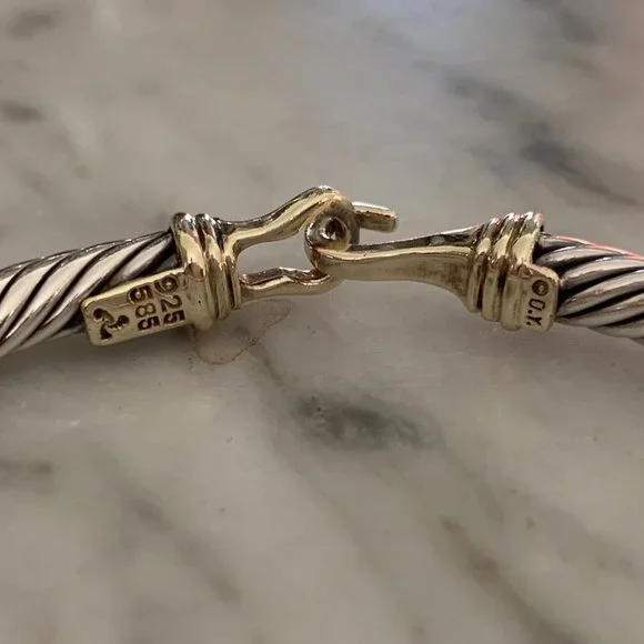 DAVID YURMAN 5mm Cable Classic Buckle Bracelet - Picture 5 of 6